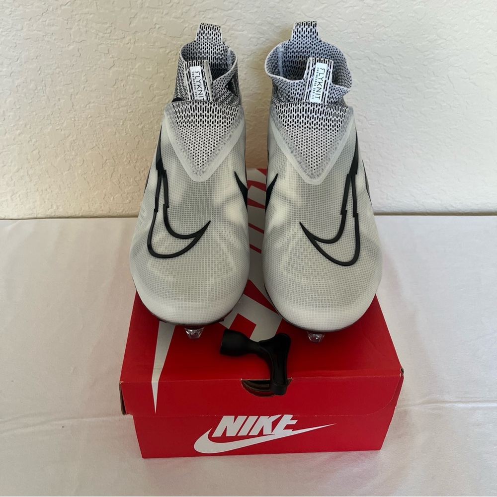 Nike Alpha Menace Elite 3 Flyknit Ghost Men 14.5 White and Black Football Cleats - Picture 5 of 14